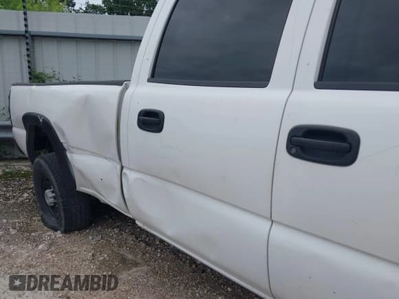 ✅ 2007 Chevrolet Silverado 2500HD LS • VIN: 1GCHC23U67F109140 • Лот: 42656177. Опубликован ранее на IAAI с пробегом 312 218 миль. Бесплатный доступ к архиву аукционных продаж из США и подробный отчёт об истории автомобиля на DreamBid. Изображение 18.