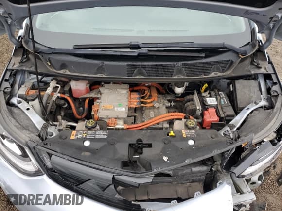 ✅ 2017 Chevrolet Bolt EV LT • VIN: 1G1FW6S04H4129588 • Lot: 80696024. Wystawiony na Copart z przebiegiem 102 814 mil. Bezpłatny archiwum sprzedaży aukcyjnych z USA i szczegółowy raport historii pojazdu na DreamBid. Zdjęcie 11.