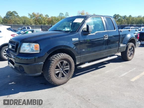 ✅ 2008 Ford F-150 STX • VIN: 1FTRX02W98KB19900 • Lot: 43560708. Listed on IAAI with 231,861 mi. Free auction sales archive from the USA and detailed vehicle history report at DreamBid. Image 2.