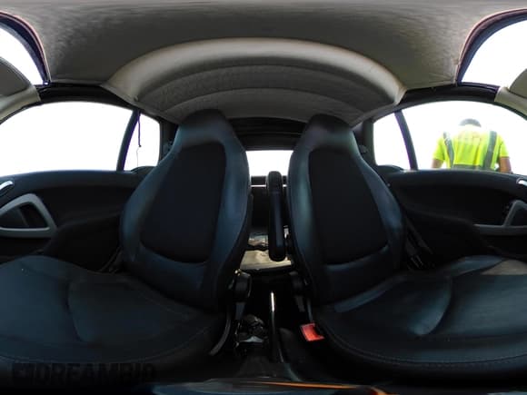 ✅ 2013 Smart fortwo Passion • VIN: WMEEK3BA2DK638916 • Lot: 42938739. Wystawiony na IAAI z przebiegiem 76 738 mil. Bezpłatny archiwum sprzedaży aukcyjnych z USA i szczegółowy raport historii pojazdu na DreamBid. Zdjęcie 19.