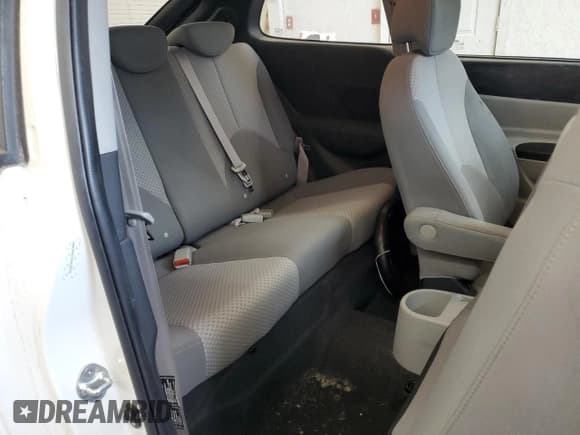 ✅ 2009 Hyundai Accent GS • VIN: KMHCM36C29U116578 • Лот: 64082935. Опубликован ранее на Copart с пробегом 91 454 миль. Бесплатный доступ к архиву аукционных продаж из США и подробный отчёт об истории автомобиля на DreamBid. Изображение 11.