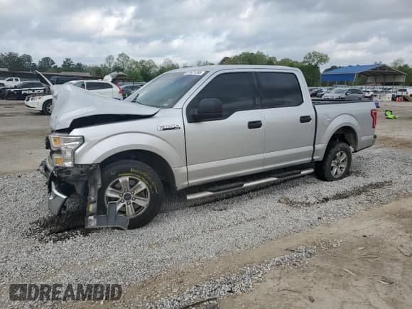 ✅ 2017 Ford F-150 XL • VIN: 1FTEW1CF8HFB34872 • Lot: 51621285. Wystawiony na Copart z przebiegiem 129 414 mil. Bezpłatny archiwum sprzedaży aukcyjnych z USA i szczegółowy raport historii pojazdu na DreamBid. Zdjęcie 1.