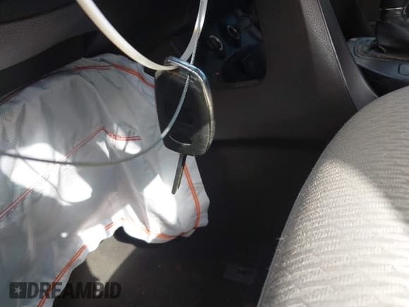 ✅ 2014 Hyundai Santa Fe • VIN: 5XYZU3LB7EG127100 • Лот: 43396779. Опубликован ранее на IAAI с пробегом 228 973 миль. Бесплатный доступ к архиву аукционных продаж из США и подробный отчёт об истории автомобиля на DreamBid. Изображение 11.