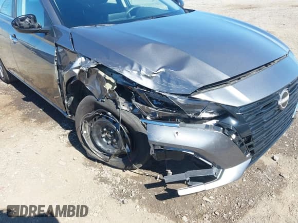 ✅ 2025 Nissan Altima S • VIN: 1N4BL4BVXSN312600 • Lot: 43462168. Listed on IAAI with 9,056 mi. Free auction sales archive from the USA and detailed vehicle history report at DreamBid. Image 6.