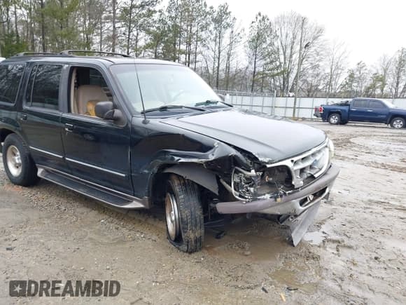 ✅ 1997 Ford Explorer XLT • VIN: 1FMDU32P8VZC18431 • Lot: 41432929. Listed on IAAI with 185,389 mi. Free auction sales archive from the USA and detailed vehicle history report at DreamBid. Image 6.