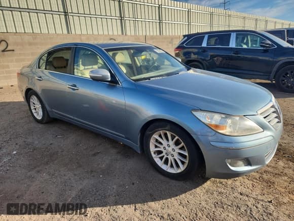 ✅ 2009 Hyundai Genesis • VIN: KMHGC46E69U027172 • Lot: 92566525. Listed on Copart with 121,892 mi. Free auction sales archive from the USA and detailed vehicle history report at DreamBid. Image 4.