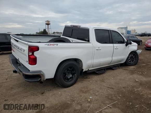 ✅ 2019 Chevrolet Silverado 1500 LT • VIN: 3GCPYDEK8KG132043 • Lot: 82361045. Wystawiony na Copart z przebiegiem 108 169 mil. Bezpłatny archiwum sprzedaży aukcyjnych z USA i szczegółowy raport historii pojazdu na DreamBid. Zdjęcie 3.