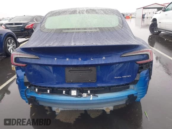 ✅ 2024 Tesla Model 3 Long Range • VIN: 5YJ3E1EB8RF815107 • Лот: 43546744. Опубликован ранее на IAAI с пробегом 9 084 миль. Бесплатный доступ к архиву аукционных продаж из США и подробный отчёт об истории автомобиля на DreamBid. Изображение 19.