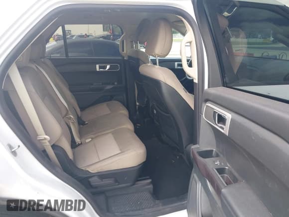 ✅ 2020 Ford Explorer • VIN: 1FMSK8BH8LGB43077 • Lot: 42656280. Listed on IAAI with 57,162 mi. Free auction sales archive from the USA and detailed vehicle history report at DreamBid. Image 8.
