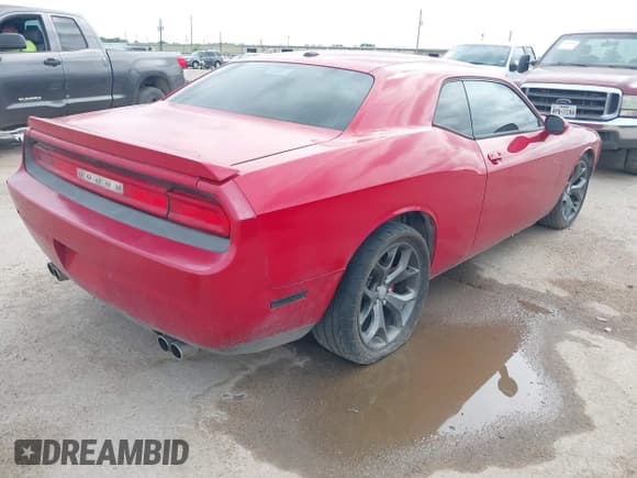 ✅ 2013 Dodge Challenger R/T Classic • VIN: 2C3CDYBT6DH594154 • Lot: 42406366. Wystawiony na IAAI z przebiegiem 139 585 mil. Bezpłatny archiwum sprzedaży aukcyjnych z USA i szczegółowy raport historii pojazdu na DreamBid. Zdjęcie 4.