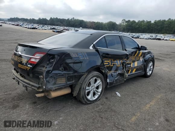 ✅ 2018 Ford Police Interceptor • VIN: 1FAHP2MK7JG114582 • Lot: 93663035. Wystawiony na Copart z przebiegiem 74 707 mil. Bezpłatny archiwum sprzedaży aukcyjnych z USA i szczegółowy raport historii pojazdu na DreamBid. Zdjęcie 3.