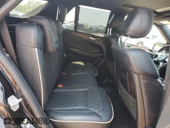 ✅ 2015 Mercedes-Benz M 400 • VIN: 4JGDA5GB9FA477365 • Lot: 65898955. Listed on Copart with 120,996 mi. Free auction sales archive from the USA and detailed vehicle history report at DreamBid. Image 11.