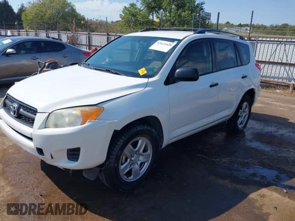 ✅ 2012 Toyota RAV4 • VIN: JTMZF4DV3CD032859 • Lot: 43421028. Listed on IAAI with 207,934 mi. Free auction sales archive from the USA and detailed vehicle history report at DreamBid. Image 2.