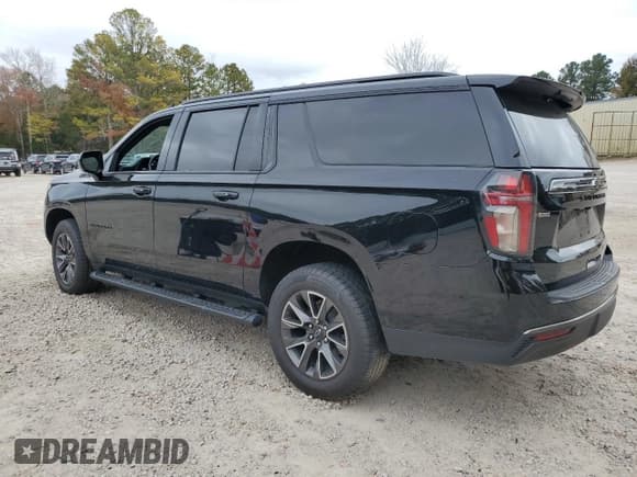 ✅ 2021 Chevrolet Suburban Z71 • VIN: 1GNSKDKD8MR451471 • Lot: 77872574. Wystawiony na Copart z przebiegiem 67 905 mil. Bezpłatny archiwum sprzedaży aukcyjnych z USA i szczegółowy raport historii pojazdu na DreamBid. Zdjęcie 2.