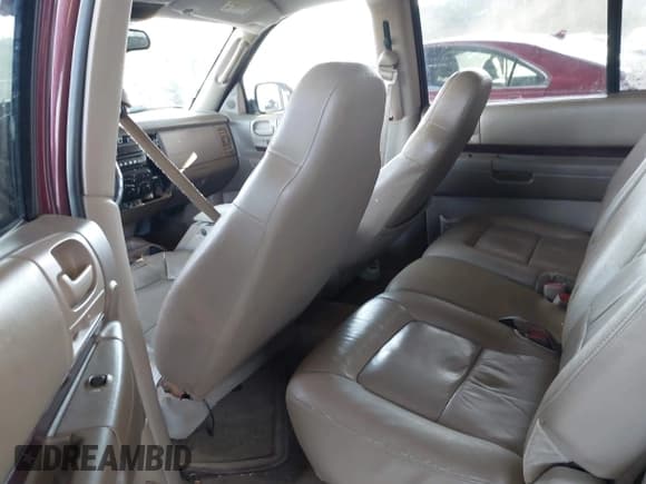 ✅ 2002 Dodge Durango • VIN: 1B4HR58N02F181720 • Лот: 42738018. Опубликован ранее на IAAI с пробегом 235 262 миль. Бесплатный доступ к архиву аукционных продаж из США и подробный отчёт об истории автомобиля на DreamBid. Изображение 8.