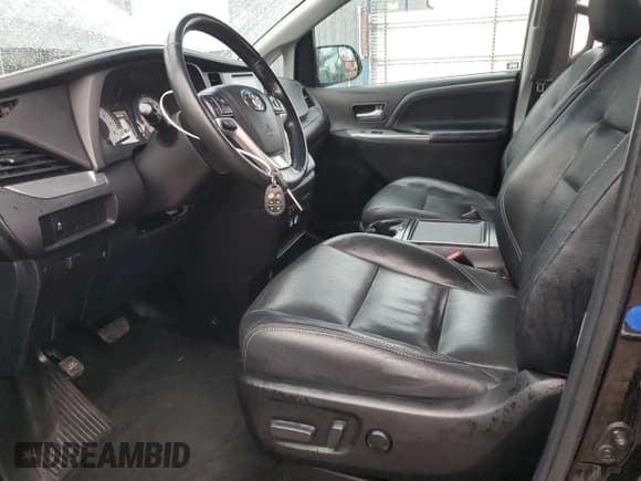 ✅ 2017 Toyota Sienna SE • VIN: 5TDXZ3DC4HS796075 • Lot: 87297705. Listed on Copart with 153,007 mi. Free auction sales archive from the USA and detailed vehicle history report at DreamBid. Image 7.