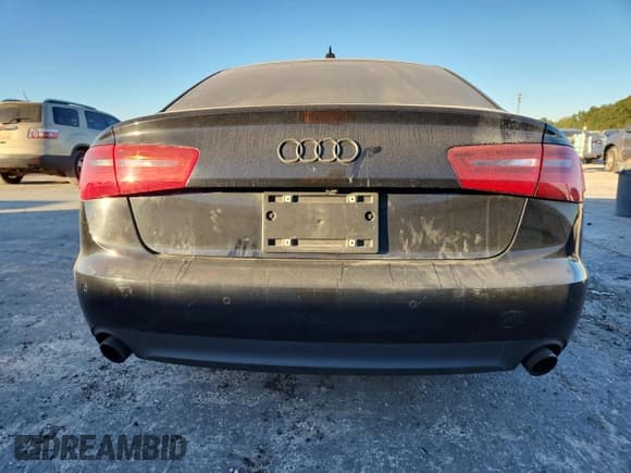 ✅ 2013 Audi A6 Premium Plus • VIN: WAUGGAFC8DN077223 • Lot: 92081125. Wystawiony na Copart z przebiegiem 180 836 mil. Bezpłatny archiwum sprzedaży aukcyjnych z USA i szczegółowy raport historii pojazdu na DreamBid. Zdjęcie 6.