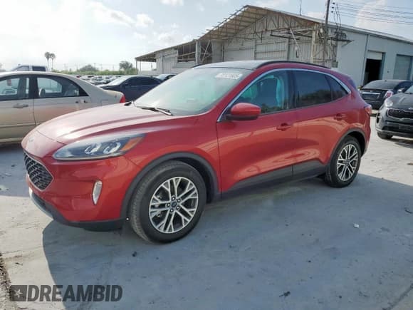 ✅ 2022 Ford Escape SEL • VIN: 1FMCU0H67NUB94063 • Lot: 70121905. Listed on Copart with 21,736 mi. Free auction sales archive from the USA and detailed vehicle history report at DreamBid. Image 1.