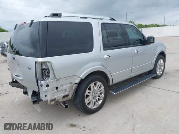✅ 2014 Ford Expedition Limited • VIN: 1FMJU2A52EEF05221 • Lot: 42162773. Wystawiony na IAAI z przebiegiem 195 036 mil. Bezpłatny archiwum sprzedaży aukcyjnych z USA i szczegółowy raport historii pojazdu na DreamBid. Zdjęcie 4.