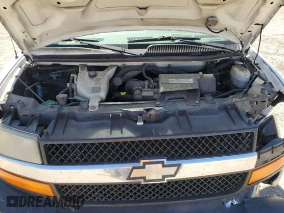 ✅ 2008 Chevrolet Express Passenger • VIN: 1GAHG39K581159910 • Lot: 69902225. Listed on Copart with 159,281 mi. Free auction sales archive from the USA and detailed vehicle history report at DreamBid. Image 12.