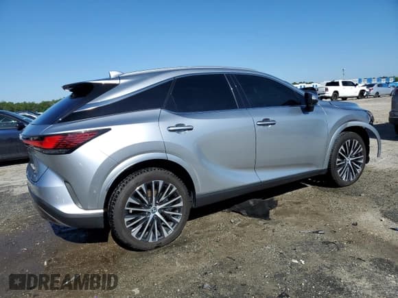✅ 2024 Lexus RX 350 • VIN: 2T2BAMBA8RC031370 • Lot: 53081615. Listed on Copart with 7,440 mi. Free auction sales archive from the USA and detailed vehicle history report at DreamBid. Image 3.