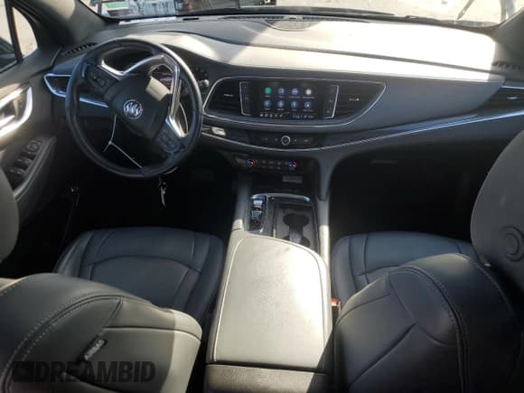 ✅ 2023 Buick Enclave Essence • VIN: 5GAEVAKW4PJ103975 • Lot: 71815255. Wystawiony na Copart z przebiegiem 54 150 mil. Bezpłatny archiwum sprzedaży aukcyjnych z USA i szczegółowy raport historii pojazdu na DreamBid. Zdjęcie 8.