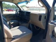 ✅ 2005 Chevrolet Express Passenger • VIN: 1GNFG15T551160463 • Lot: 43058062. Listed on IAAI with 175,003 mi. Free auction sales archive from the USA and detailed vehicle history report at DreamBid. Image 5.
