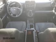 ✅ 2009 Honda Element SC • VIN: 5J6YH18989L002346 • Лот: 56322545. Опубликован ранее на Copart с пробегом 239 860 миль. Бесплатный доступ к архиву аукционных продаж из США и подробный отчёт об истории автомобиля на DreamBid. Изображение 8.