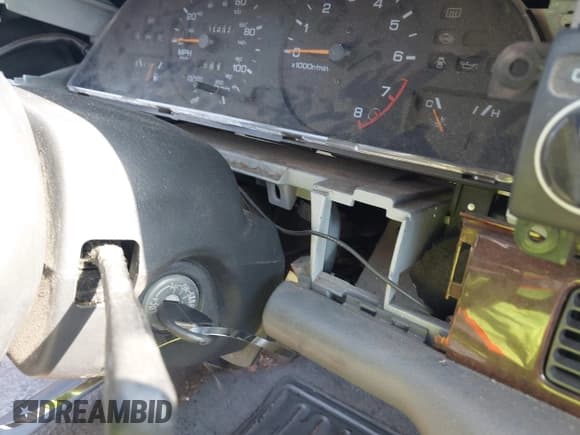 ✅ 1997 Nissan Altima XE • VIN: 1N4BU31D1VC199720 • Lot: 42061192. Listed on IAAI with 312,370 mi. Free auction sales archive from the USA and detailed vehicle history report at DreamBid. Image 11.