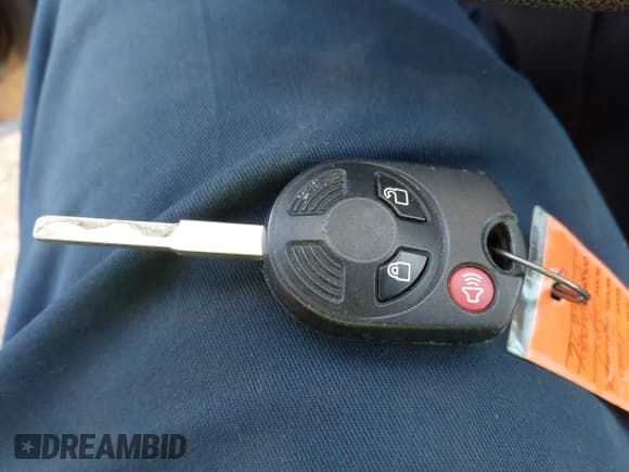 ✅ 2017 Ford Escape SE • VIN: 1FMCU0G92HUC96676 • Lot: 43920580. Listed on IAAI with 118,852 mi. Free auction sales archive from the USA and detailed vehicle history report at DreamBid. Image 11.