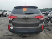 ✅ 2015 Kia Sorento EX • VIN: 5XYKUDA74FG614875 • Lot: 66884445. Wystawiony na Copart z przebiegiem Nie podano. Bezpłatny archiwum sprzedaży aukcyjnych z USA i szczegółowy raport historii pojazdu na DreamBid. Zdjęcie 6.
