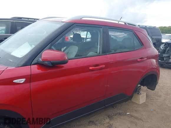 2024 Hyundai Venue Limited with VIN KMHRC8A37RU289336, listed as a IAAI auction lot 43308210 with 18,487 mi miles and . Bid and sale history available at DreamBid. Image 15.