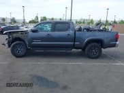 ✅ 2023 Toyota Tacoma SR5 • VIN: 3TMBZ5DN3PM038637 • Lot: 42218276. Wystawiony na IAAI z przebiegiem 12 268 mil. Bezpłatny archiwum sprzedaży aukcyjnych z USA i szczegółowy raport historii pojazdu na DreamBid. Zdjęcie 15.