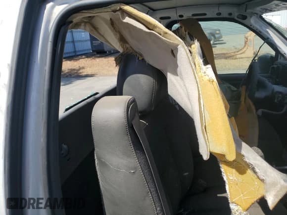 ✅ 2005 Chevrolet Silverado 2500HD Work Truck • VIN: 1GBHC24U15E119435 • Lot: 69654775. Wystawiony na Copart z przebiegiem Nie podano. Bezpłatny archiwum sprzedaży aukcyjnych z USA i szczegółowy raport historii pojazdu na DreamBid. Zdjęcie 10.