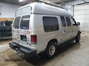 ✅ 2012 Ford Econoline Cargo Recreational • VIN: 1FTNE2EW9CDA42809 • Lot: 66490175. Wystawiony na Copart z przebiegiem 379 413 mil. Bezpłatny archiwum sprzedaży aukcyjnych z USA i szczegółowy raport historii pojazdu na DreamBid. Zdjęcie 3.