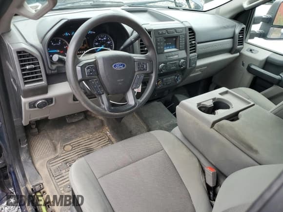 ✅ 2019 Ford F-250 XL • VIN: 1FT7X2BT1KEE95571 • Lot: 62677135. Listed on Copart with 136,344 mi. Free auction sales archive from the USA and detailed vehicle history report at DreamBid. Image 8.