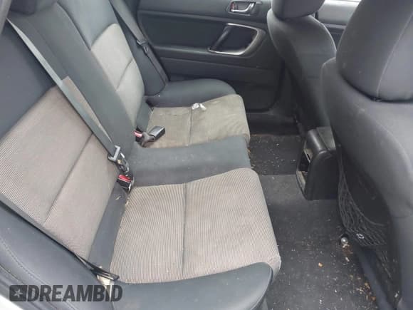 ✅ 2007 Subaru Legacy Outback • VIN: 4S4BP61C277336861 • Lot: 43795165. Listed on IAAI with 265,703 mi. Free auction sales archive from the USA and detailed vehicle history report at DreamBid. Image 8.