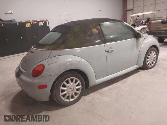 ✅ 2004 Volkswagen Beetle GLS • VIN: 3VWCM21Y04M310280 • Lot: 43888915. Listed on IAAI with 108,388 mi. Free auction sales archive from the USA and detailed vehicle history report at DreamBid. Image 4.