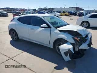 2020 Hyundai Veloster 2.0 z VIN KMHTG6AF3LU028298, wystawiony jako Copart lot #46746805 z przebiegiem 142 192 mil mil oraz Szkoda całkowita • Salvage title. Historia ofert i sprzedaży dostępna na DreamBid. Obrazek 4.