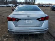 ✅ 2019 Nissan Altima S • VIN: 1N4BL4BVXKN326593 • Лот: 50802605. Опубликован ранее на Copart с пробегом 123 251 миль. Бесплатный доступ к архиву аукционных продаж из США и подробный отчёт об истории автомобиля на DreamBid. Изображение 6.