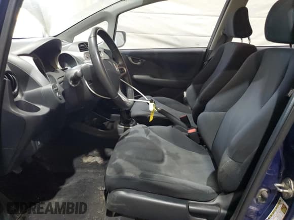 ✅ 2011 Honda Fit Sport • VIN: JHMGE8G52BC017138 • Lot: 62293635. Listed on Copart with 147,998 mi. Free auction sales archive from the USA and detailed vehicle history report at DreamBid. Image 7.