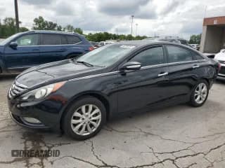 ✅ 2011 Hyundai Sonata SE • VIN: 5NPEC4AC2BH083563 • Lot: 66280264. Listed on Copart with 214,595 mi. Free auction sales archive from the USA and detailed vehicle history report at DreamBid. Image 1.
