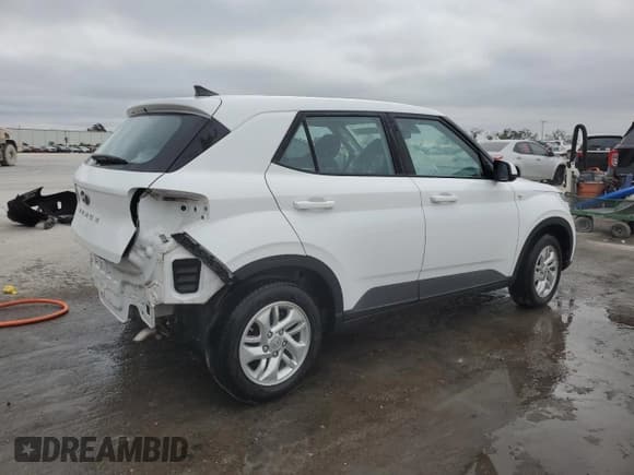 ✅ 2021 Hyundai Venue SE • VIN: KMHRB8A33MU096581 • Lot: 82825734. Listed on Copart with 61,061 mi. Free auction sales archive from the USA and detailed vehicle history report at DreamBid. Image 3.