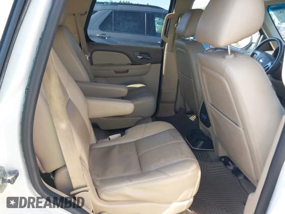 ✅ 2013 Chevrolet Tahoe LT • VIN: 1GNSKBE01DR167578 • Лот: 43160382. Опубликован ранее на IAAI с пробегом 207 479 миль. Бесплатный доступ к архиву аукционных продаж из США и подробный отчёт об истории автомобиля на DreamBid. Изображение 8.