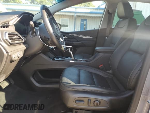 ✅ 2023 Chevrolet Bolt EV 2LT • VIN: 1G1FX6S04P4188913 • Lot: 66911884. Wystawiony na Copart z przebiegiem 39 173 mil. Bezpłatny archiwum sprzedaży aukcyjnych z USA i szczegółowy raport historii pojazdu na DreamBid. Zdjęcie 7.