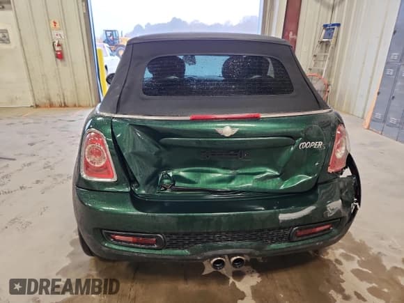 ✅ 2014 MINI Convertible S • VIN: WMWZP3C50ET298564 • Лот: 93532525. Опубликован ранее на Copart с пробегом 120 740 миль. Бесплатный доступ к архиву аукционных продаж из США и подробный отчёт об истории автомобиля на DreamBid. Изображение 6.