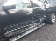 ✅ 2018 Chevrolet Silverado 1500 LTZ • VIN: 3GCUKSEC8JG100483 • Lot: 42757544. Wystawiony na IAAI z przebiegiem 88 136 mil. Bezpłatny archiwum sprzedaży aukcyjnych z USA i szczegółowy raport historii pojazdu na DreamBid. Zdjęcie 6.