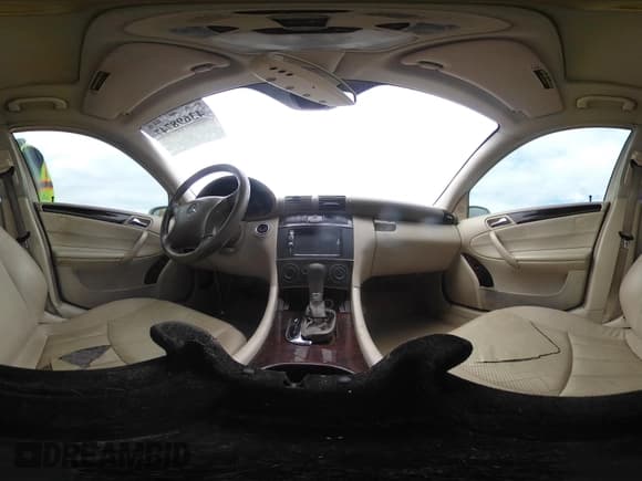 ✅ 2005 Mercedes-Benz C 240 • VIN: WDBRF61J85F576261 • Лот: 43698747. Опубликован ранее на IAAI с пробегом 220 061 миль. Бесплатный доступ к архиву аукционных продаж из США и подробный отчёт об истории автомобиля на DreamBid. Изображение 18.