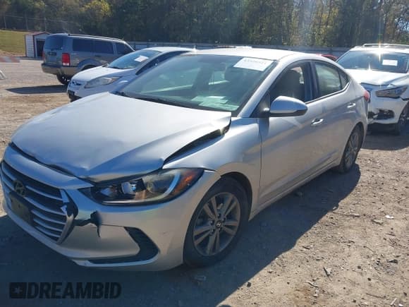 ✅ 2017 Hyundai Elantra SE • VIN: 5NPD84LF2HH176550 • Лот: 43526521. Опубликован ранее на IAAI с пробегом 138 836 миль. Бесплатный доступ к архиву аукционных продаж из США и подробный отчёт об истории автомобиля на DreamBid. Изображение 17.