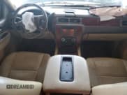 ✅ 2013 Chevrolet Suburban LTZ • VIN: 1GNSCKE00DR188905 • Lot: 46224845. Wystawiony na Copart z przebiegiem 212 260 mil. Bezpłatny archiwum sprzedaży aukcyjnych z USA i szczegółowy raport historii pojazdu na DreamBid. Zdjęcie 8.